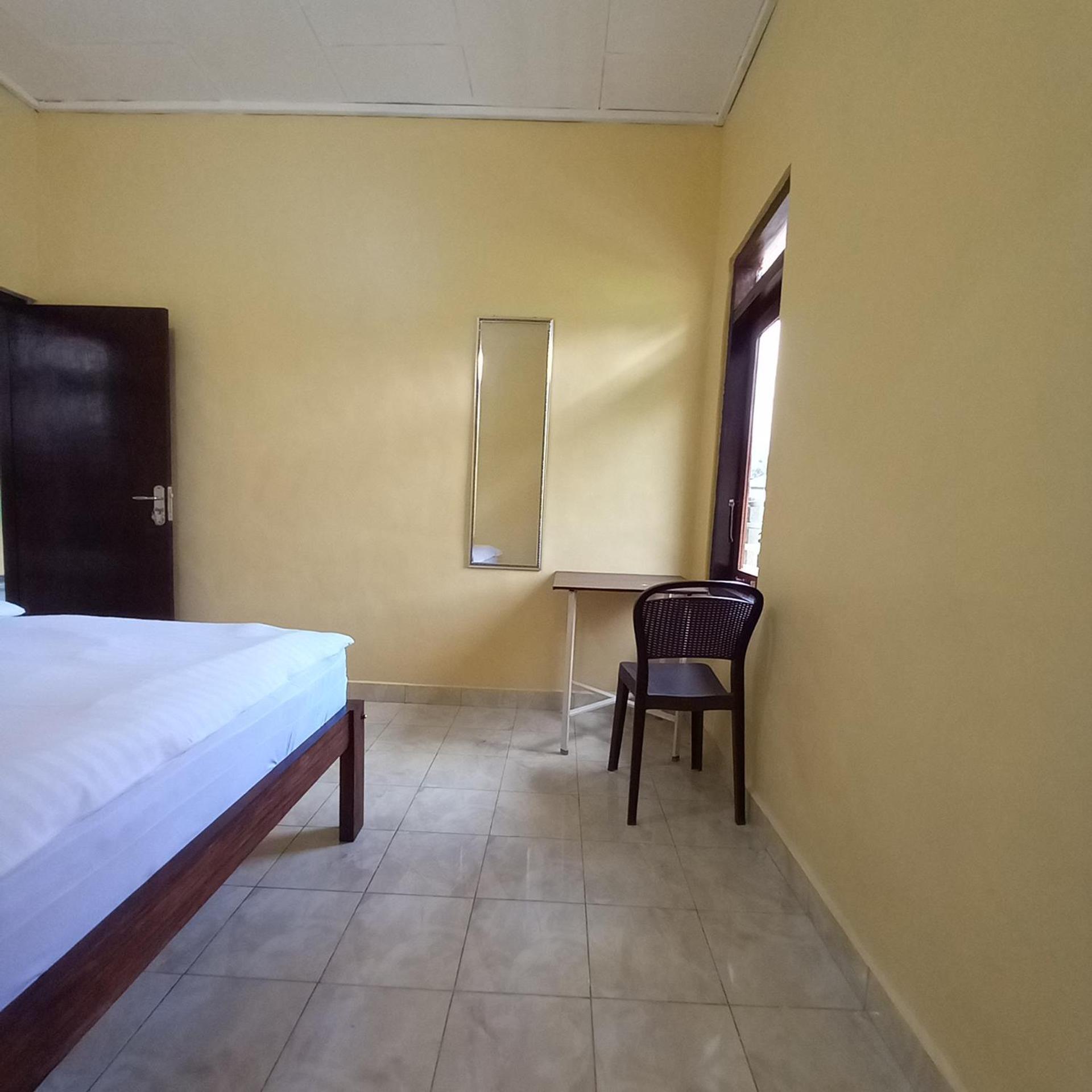 Tange Guest House Ruteng Szoba fotó